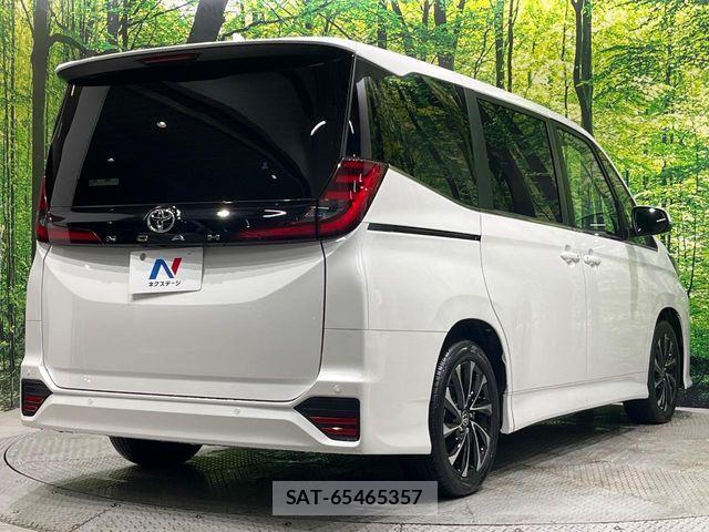 Toyota NOAH 2025-01 8246162-17