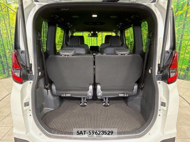 Toyota NOAH 2023-10 8246163-10