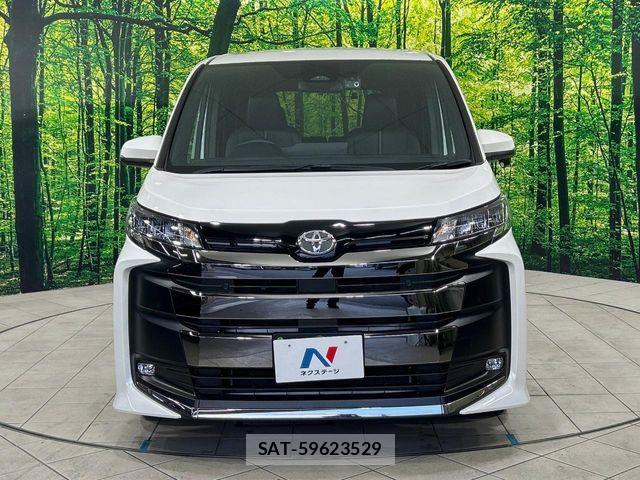 Toyota NOAH 2023-10 8246163-14