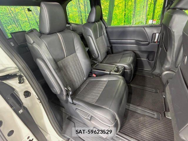 Toyota NOAH 2023-10 8246163-8