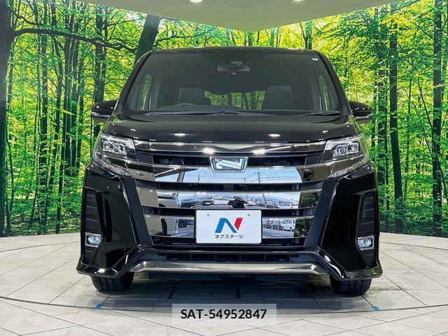 Toyota NOAH 2018-06 8246169-14