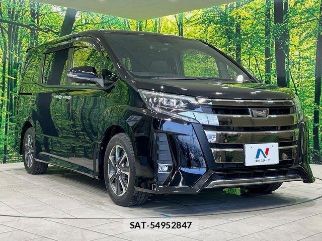 Toyota NOAH 2018-06 8246169-16