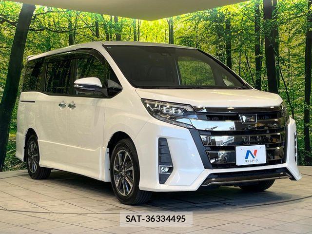 Toyota NOAH 2017-12 8246171-16