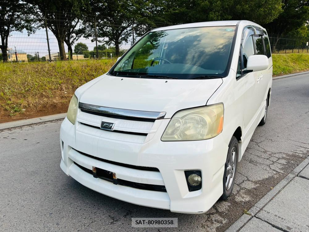 Toyota NOAH 2005-06 7950945-0
