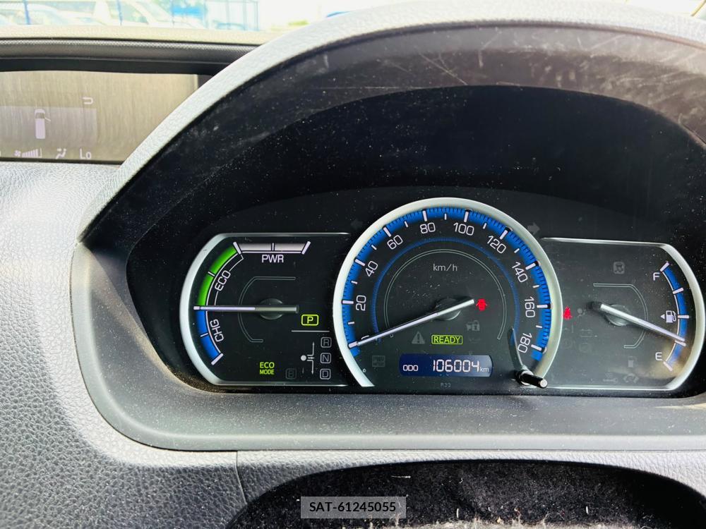 Toyota NOAH 2016-02 8144182-15