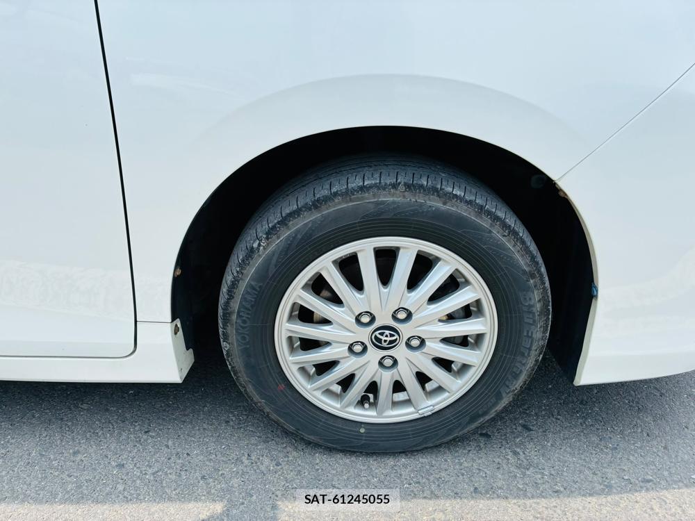 Toyota NOAH 2016-02 8144182-27
