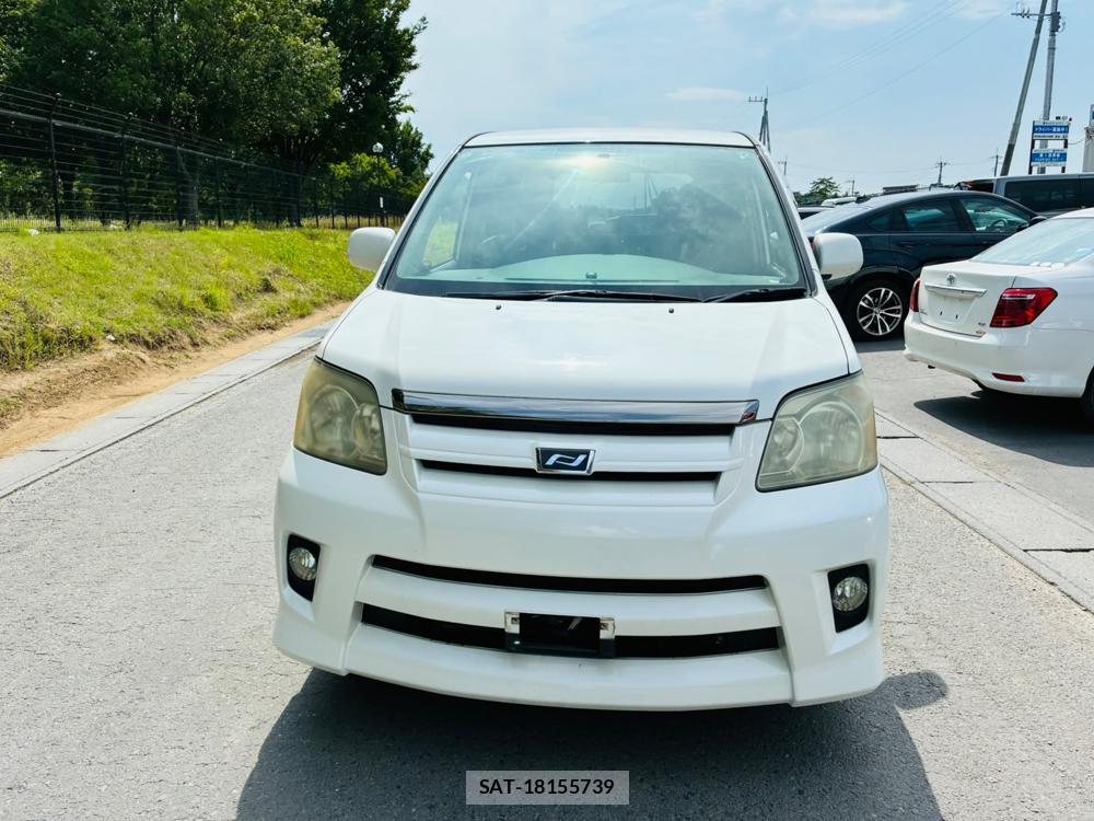 Toyota NOAH 2005-06 8068533-7