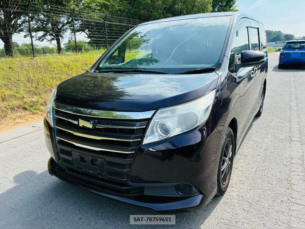 Toyota NOAH 2014-05 8169415-0