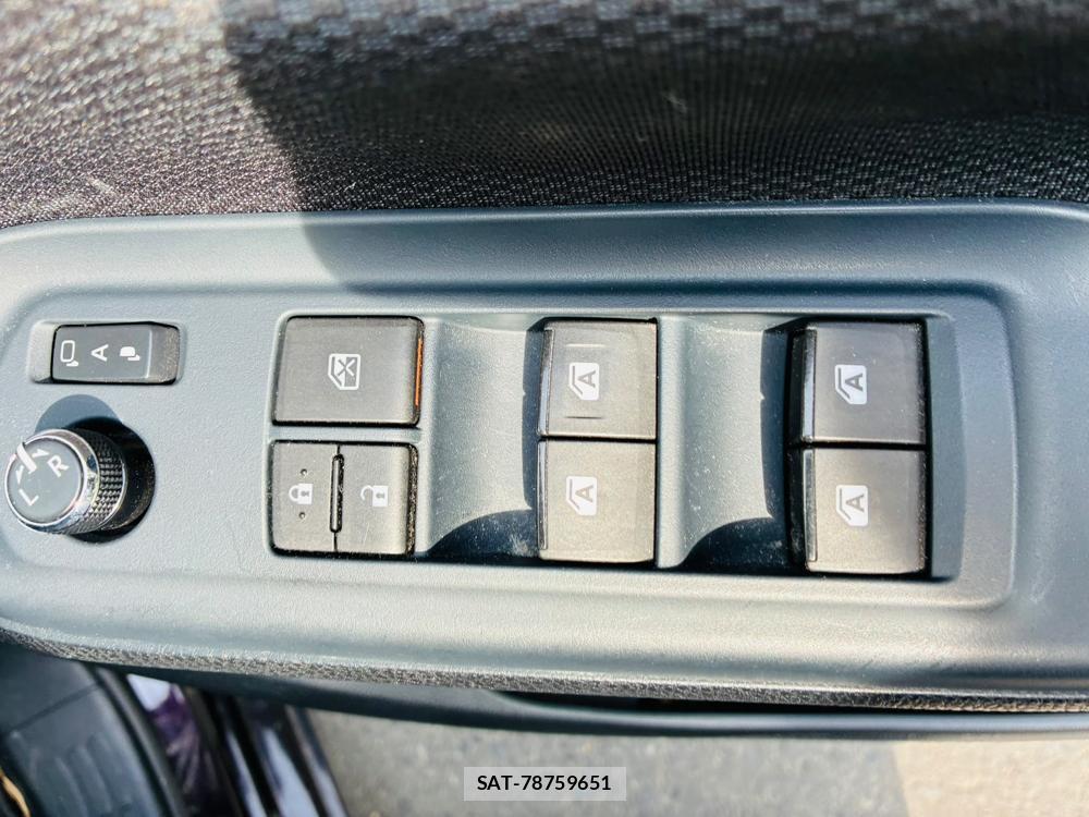 Toyota NOAH 2014-05 8169415-21