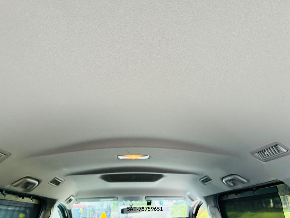 Toyota NOAH 2014-05 8169415-24