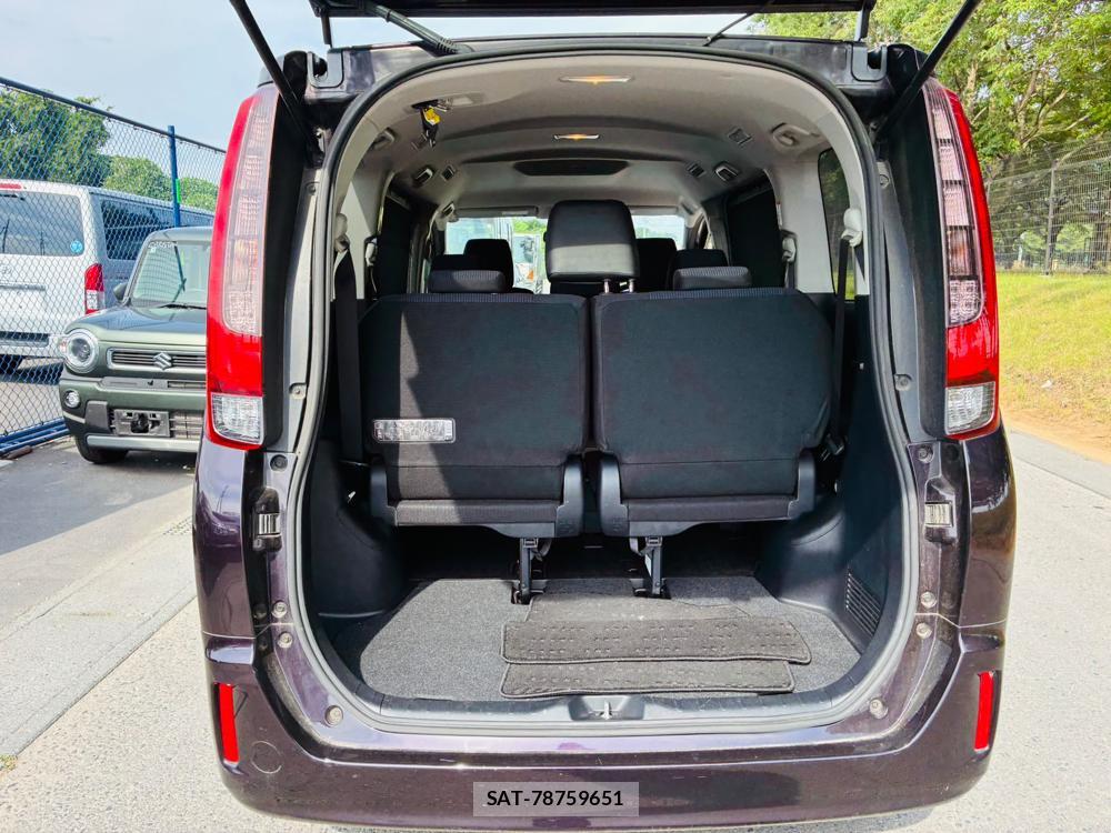 Toyota NOAH 2014-05 8169415-25