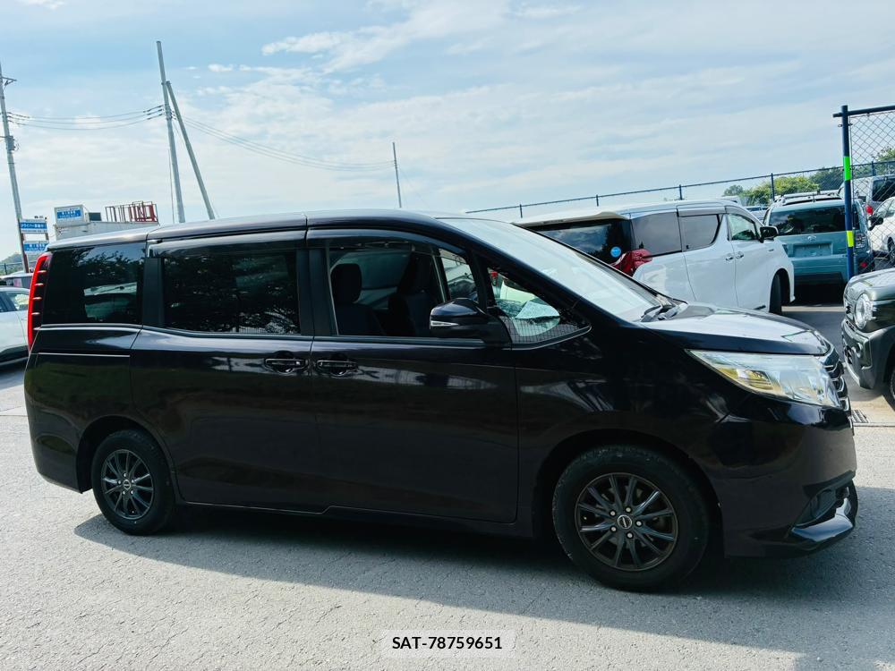 Toyota NOAH 2014-05 8169415-5