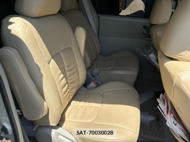 Toyota NOAH 2011-08 8316003-15