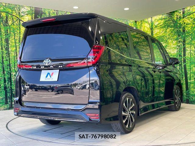 Toyota NOAH 2023-12 8315987-16