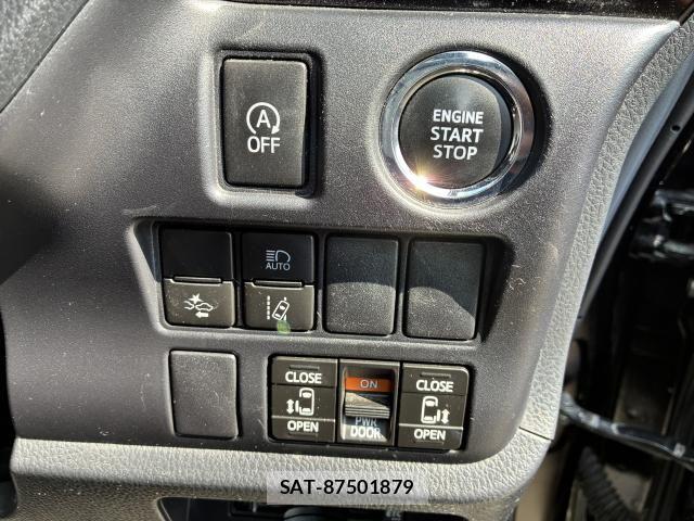 Toyota NOAH 2021-06 8315990-3