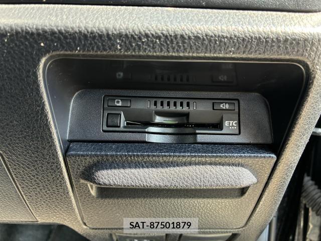 Toyota NOAH 2021-06 8315990-4