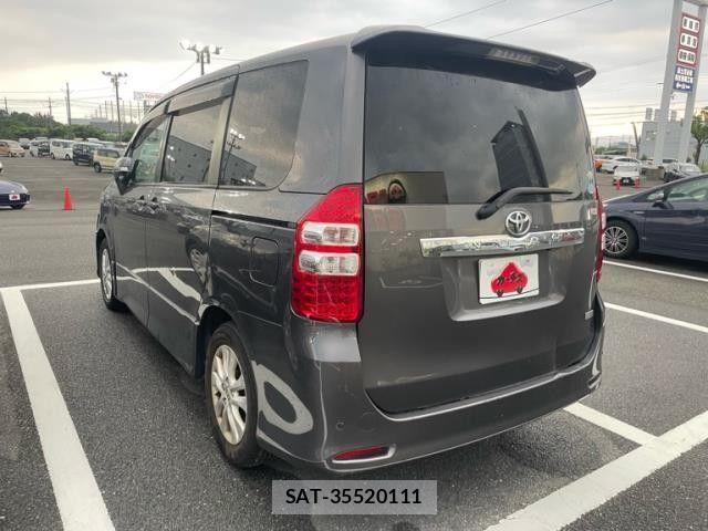 Toyota NOAH 2010-07 8316004-2