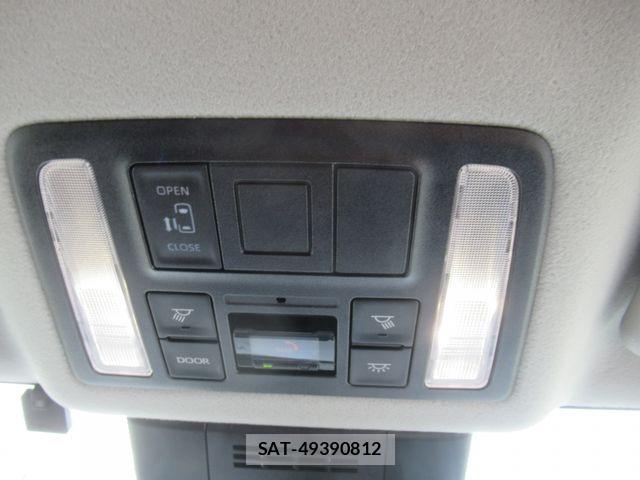 Toyota NOAH 2022-03 8315999-20