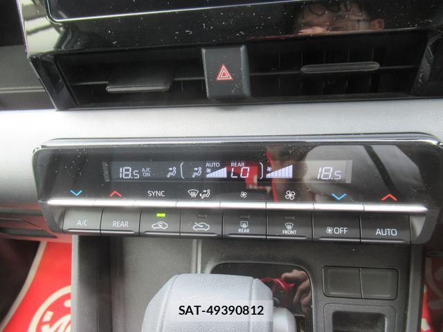 Toyota NOAH 2022-03 8315999-21