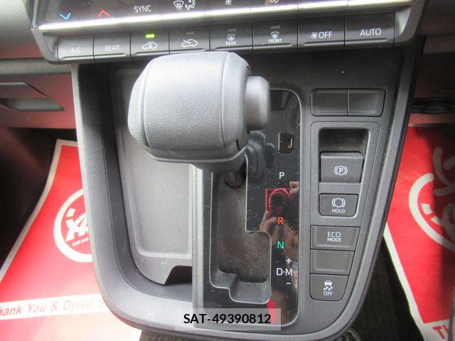 Toyota NOAH 2022-03 8315999-22