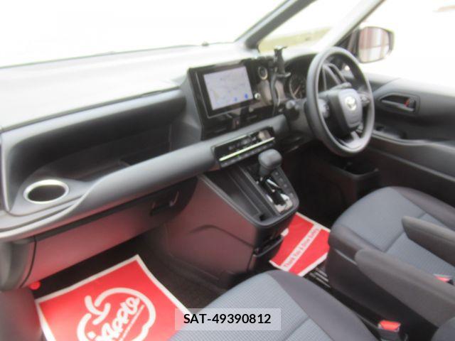 Toyota NOAH 2022-03 8315999-5
