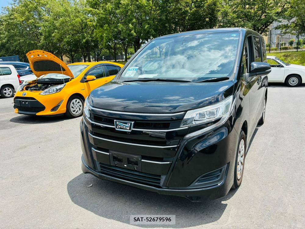 Toyota NOAH 2019-08 8261522-0