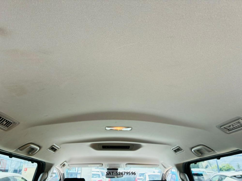 Toyota NOAH 2019-08 8261522-24