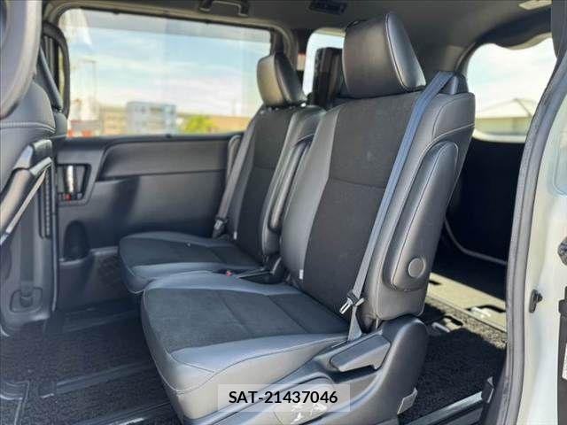 Toyota NOAH 2020-05 8315997-17