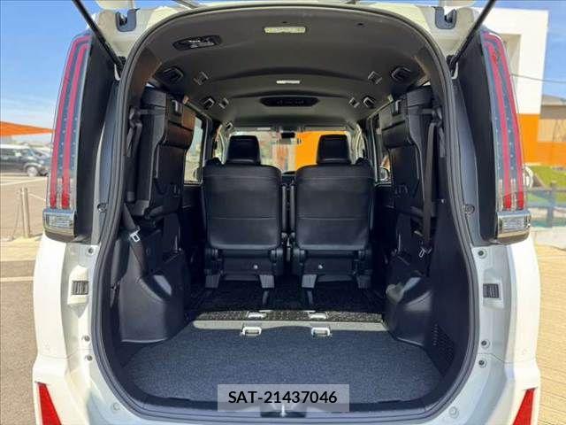Toyota NOAH 2020-05 8315997-6