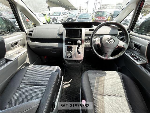 Toyota NOAH 2008-04 8316008-1
