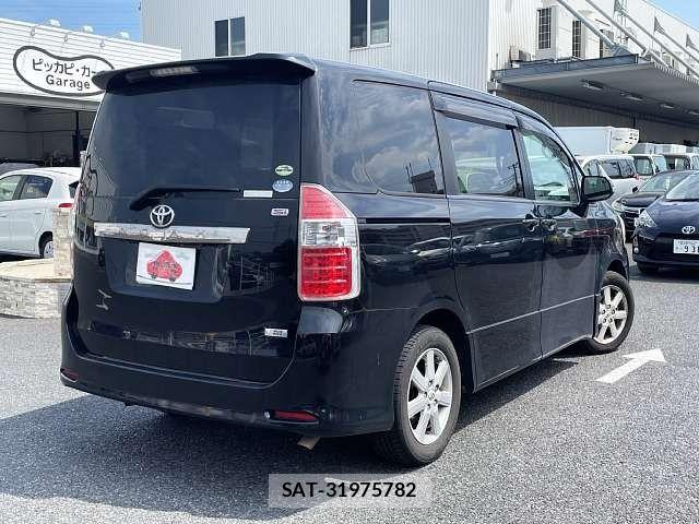 Toyota NOAH 2008-04 8316008-2