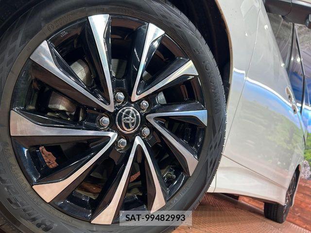 Toyota NOAH 2024-07 8315985-13