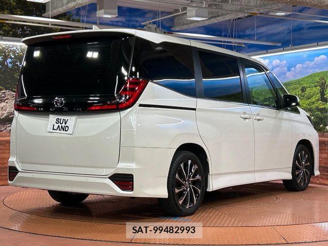 Toyota NOAH 2024-07 8315985-17