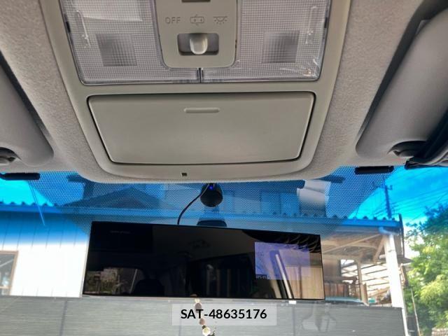 Toyota NOAH 2012-02 8316002-25