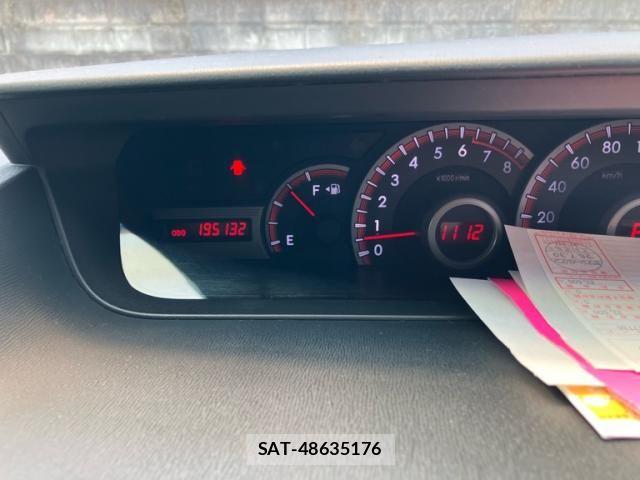 Toyota NOAH 2012-02 8316002-28