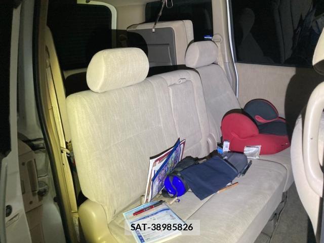 Toyota NOAH 2003-10 8316010-12