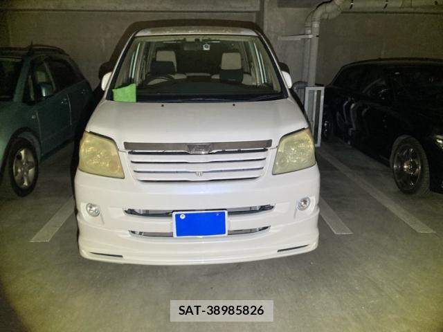 Toyota NOAH 2003-10 8316010-1