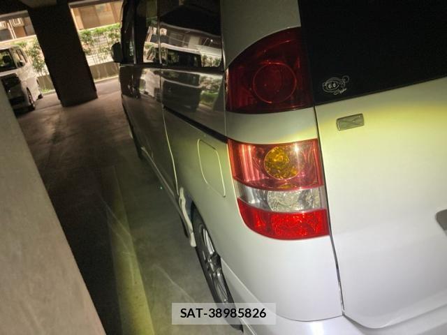 Toyota NOAH 2003-10 8316010-5