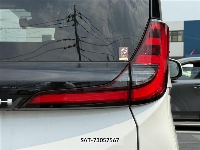 Toyota NOAH 2022-04 8315993-12
