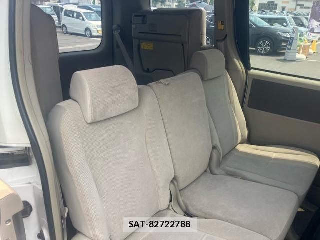 Toyota NOAH 2010-01 8316012-18