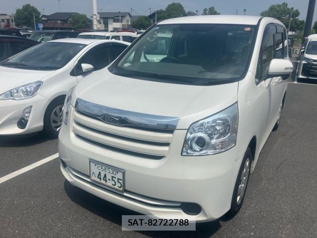 Toyota NOAH 2010-01 8316012-1