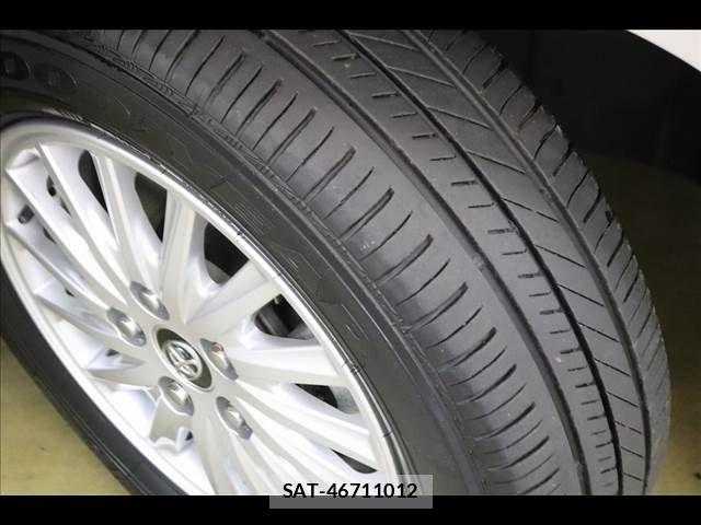Toyota NOAH 2021-04 8315995-24