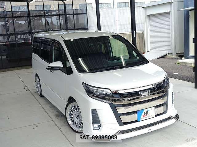 Toyota NOAH 2018-12 8315994-12