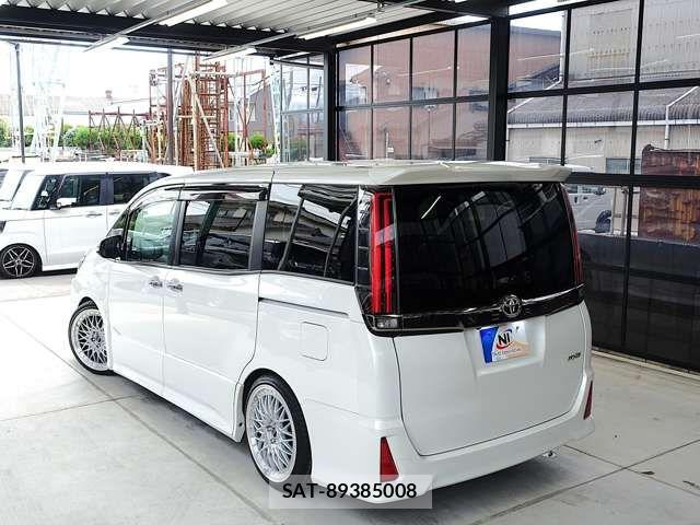 Toyota NOAH 2018-12 8315994-14