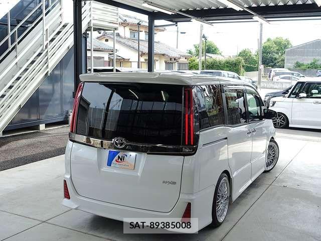 Toyota NOAH 2018-12 8315994-7