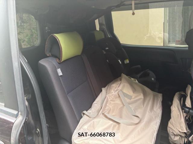 Toyota NOAH 2016-07 8316005-7