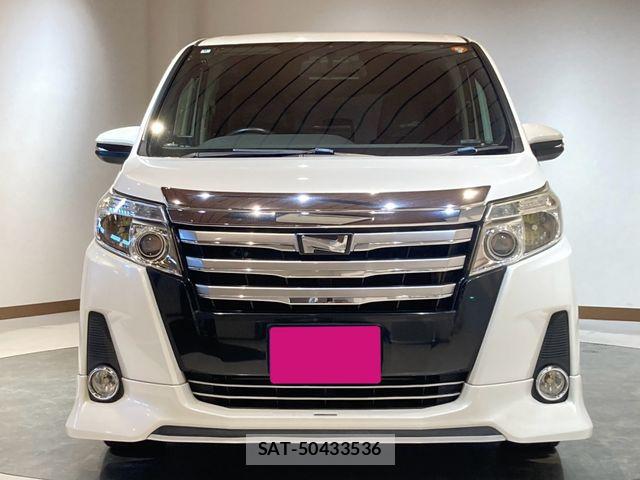 Toyota NOAH 2014-06 8315984-4