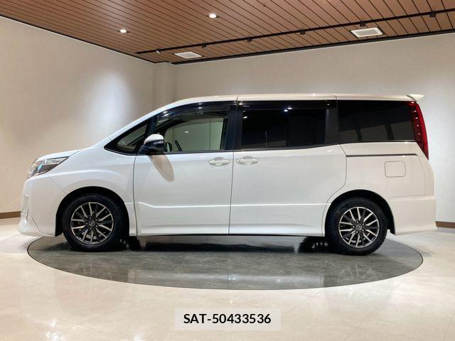 Toyota NOAH 2014-06 8315984-5