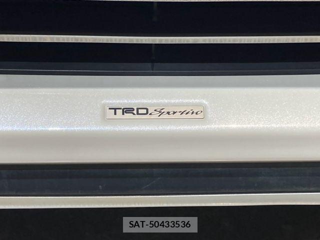 Toyota NOAH 2014-06 8315984-8