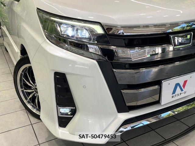 Toyota NOAH 2019-03 8315998-12
